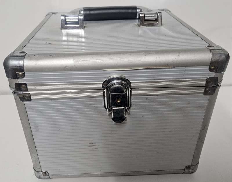 Heavy-Duty Aluminium HDD Storage Case  Holds 10 Drives!