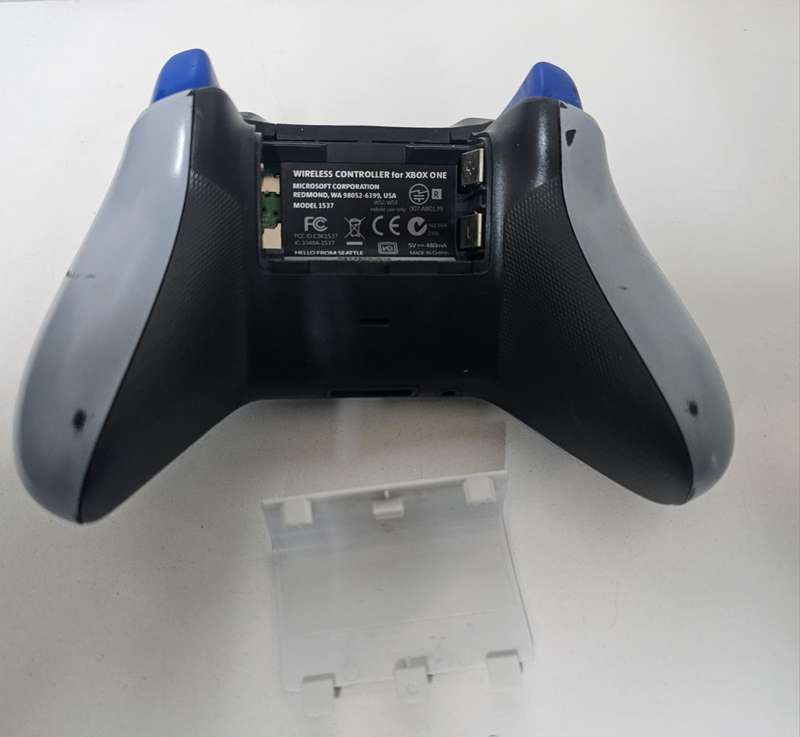 Gamers Dream Deal! Xbox Series X + 3 Controllers  READY TO PLAY!