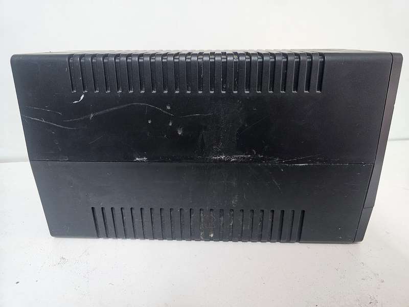 Mecer 2000VA UPS  For Spares or Repairs