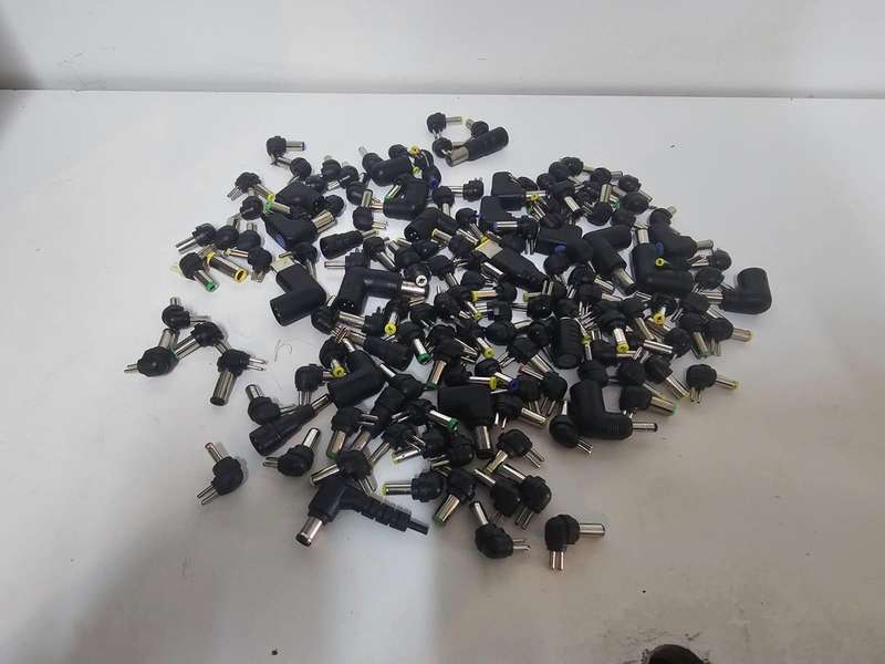 Universal Power Adapter Plugs  Mixed Sizes & Types!