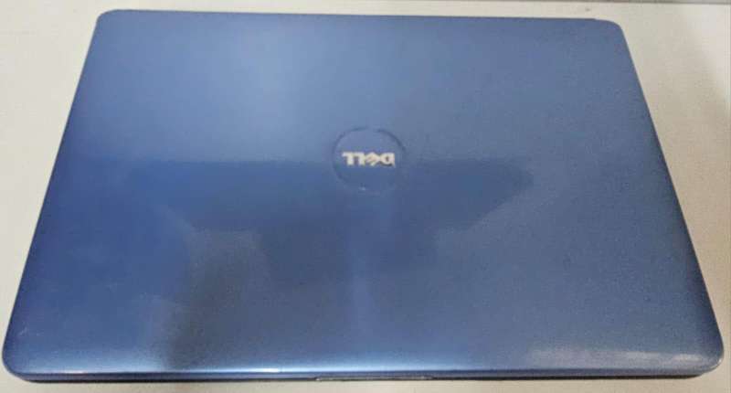 Dell Inspiron 1545  Classic Blue Laptop  For Spares or Repairs