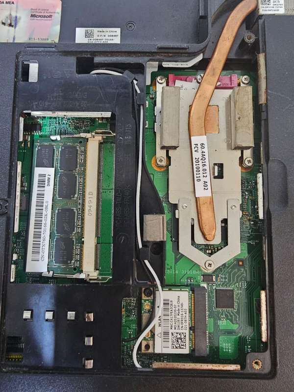 Dell Inspiron 1545  Classic Blue Laptop  For Spares or Repairs