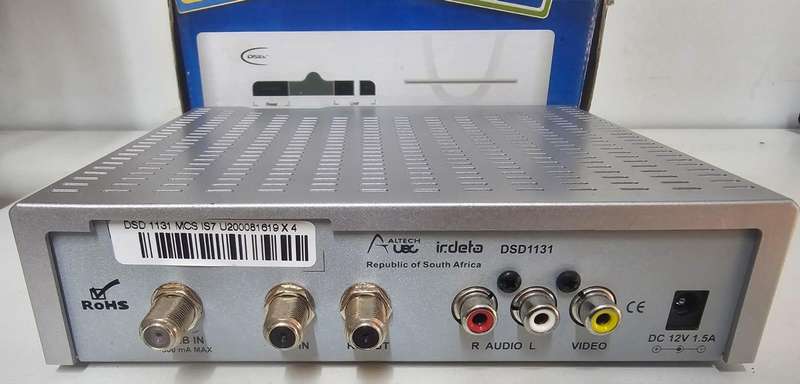 Complete DStv Caravan Setup  Smart LNB, Decoder, Dish, Finder & More!