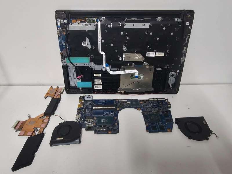 Dell G3 15 Gaming Laptop (i7-8750H, GTX 1050)  DEAD  For Spares or Repairs