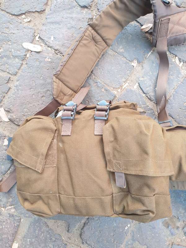 scarce 100% original as new SADF era SA Army Para Battalion Bateleur 90 belt-kit webbing - Textcraft