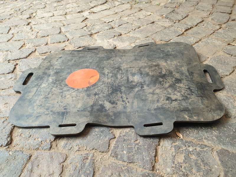 rarely seen as new 100% original black rubber 20lt SWA/Angola period SA SF Recce used water bladder
