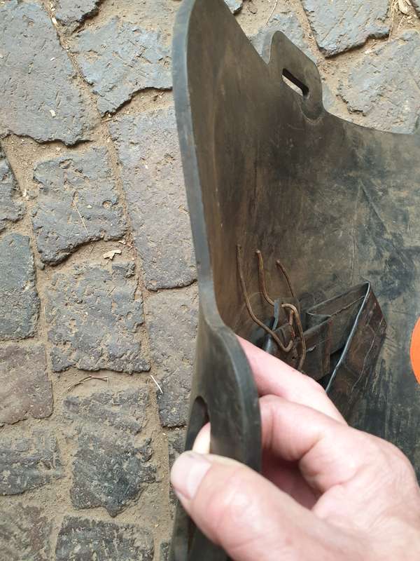 rarely seen as new 100% original black rubber 20lt SWA/Angola period SA SF Recce used water bladder
