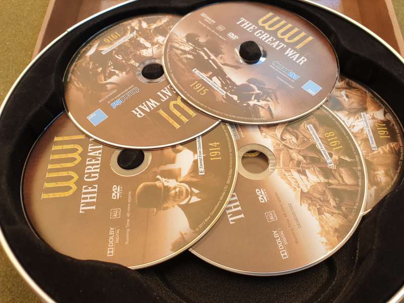 5 x DVD set collectors tin WW1 set - used NOT scratched watch at your own leisure no wi-fi needed!!!