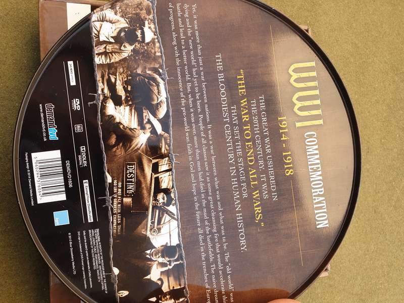 5 x DVD set collectors tin WW1 set - used NOT scratched watch at your own leisure no wi-fi needed!!!