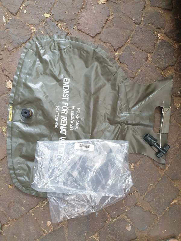 original swedish army issue 25 lt soft water-carrier olive green vinyl bag good clean undamaged used