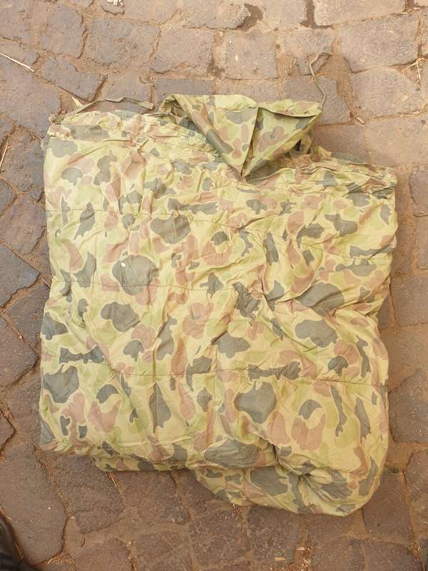 rare & scarce 1 Recce issued down (feather fill) type camo SA SF used sleeping bag good condition