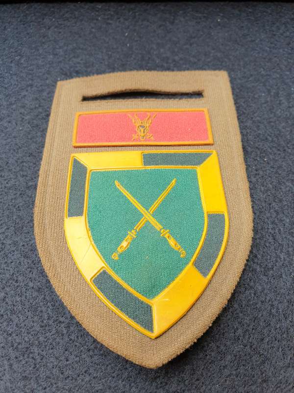 original SADF era SA Army Inf School nutria tupper type arm flash for field dress SA Army higher bar