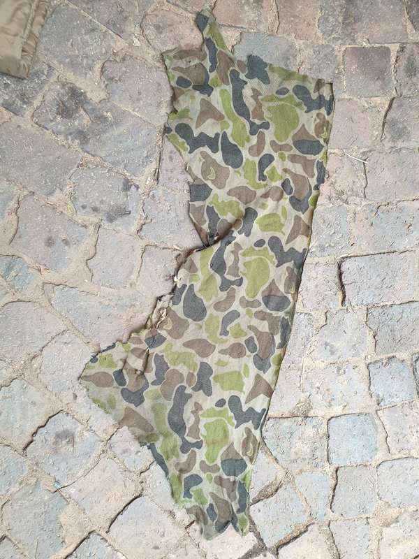 small piece SA SF Recce issued type "cabbage patch" camo mesh used for face veils & gloves etc.