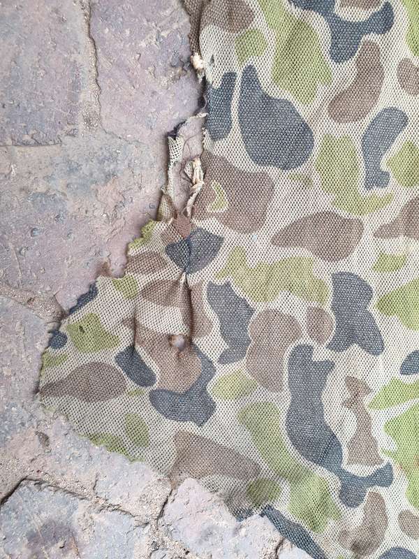 small piece SA SF Recce issued type "cabbage patch" camo mesh used for face veils & gloves etc.