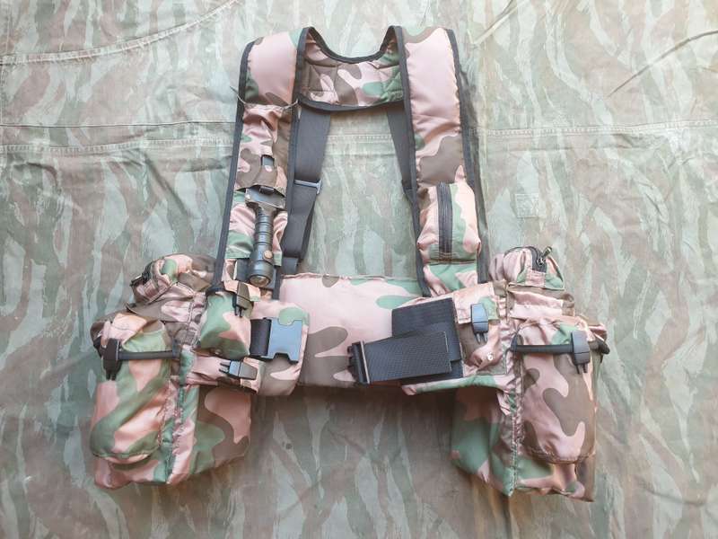REPRO modern REMAKE patt 90 "cabbage patch" camo Niemoller style SA SF Recce assault vest