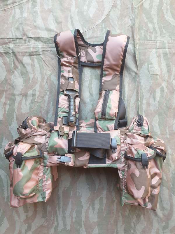REPRO modern REMAKE patt 90 "cabbage patch" camo Niemoller style SA SF Recce assault vest