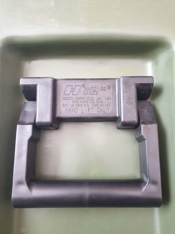 original US made HARDIGG quality hard-case (protective) olive green ex US MIL 48cm X 48cm x 35cm nr1