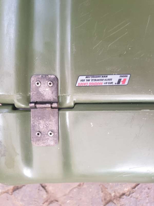 original US made HARDIGG quality hard-case (protective) olive green ex US MIL 48cm X 48cm x 35cm nr2