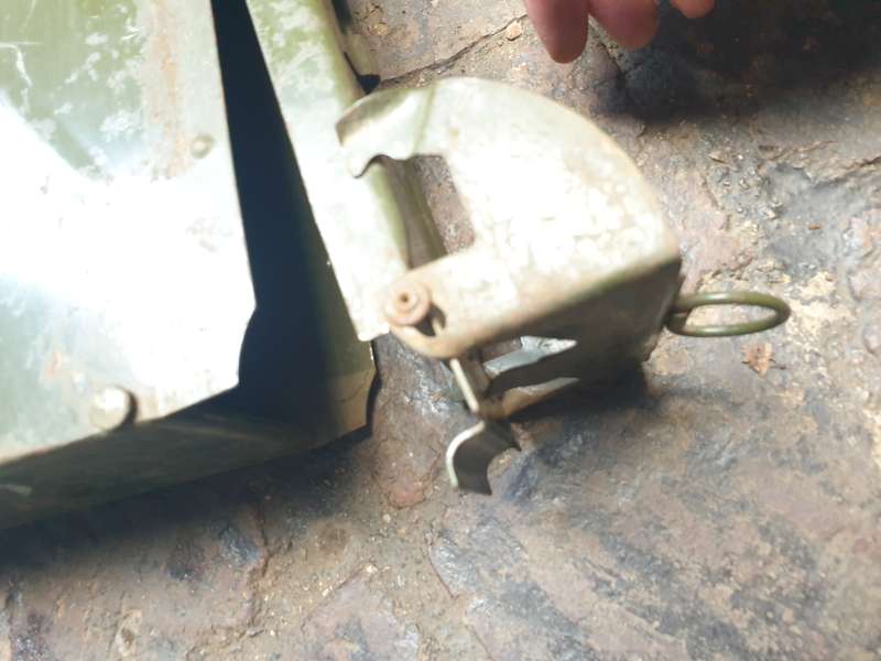 original SADF era SWA/Angola bushwar period olive green metal BMG/LMG ammo "ready" 200rds carry box