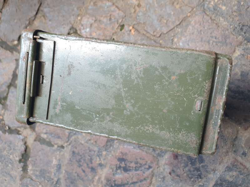 original SADF era SWA/Angola bushwar period olive green metal BMG/LMG ammo "ready" 200rds carry box