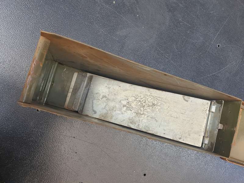 original SADF era SWA/Angola bushwar period nutria brown metal BMG/LMG ammo "ready" 200rds carry box