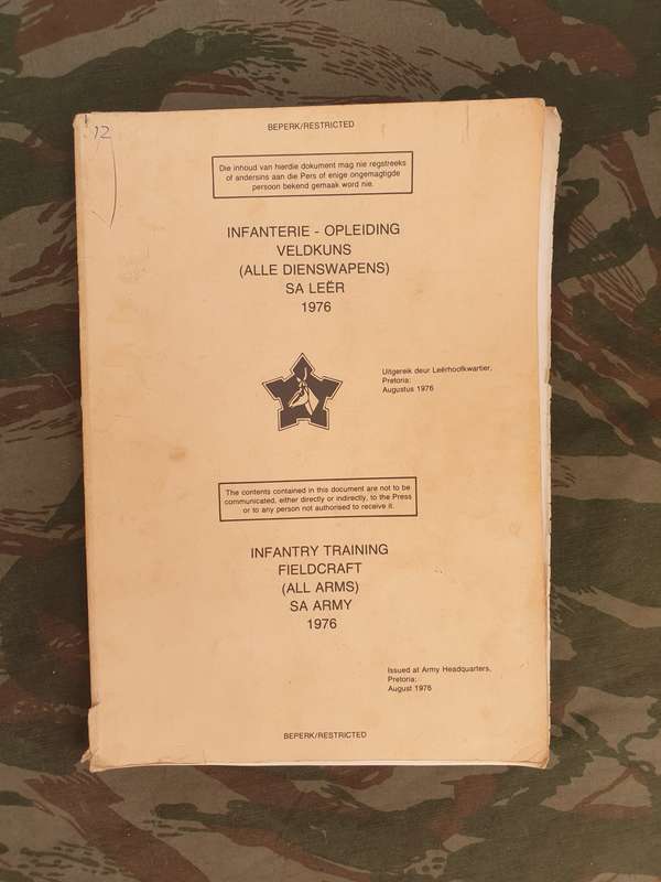 original early SWA/Angola bushwar period SADF ISSUE dd 1976 bi-lingual A4 size Fieldcraft manual