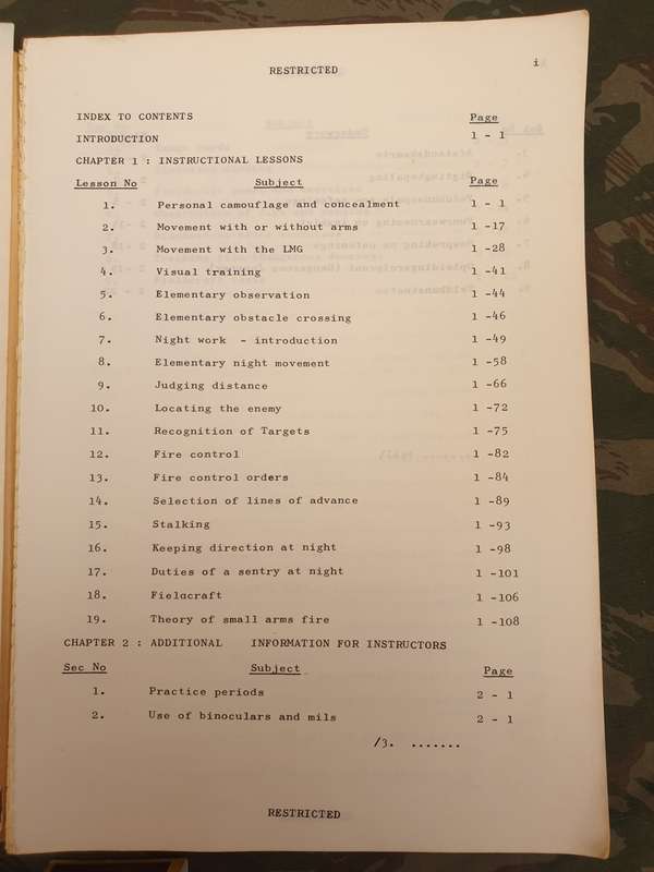 original early SWA/Angola bushwar period SADF ISSUE dd 1976 bi-lingual A4 size Fieldcraft manual