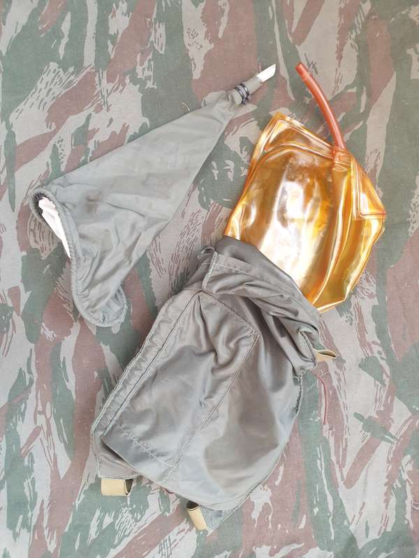 original SWA/Angola bushwar period 32 Bn used CSI/HSI supplied soft "camelbak" type water bladder &