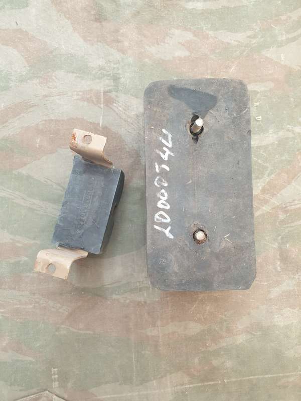 original SWA/Angola bushwar period SADF vehicle rifle mount (eg. in buffel) stock base& barrel clamp