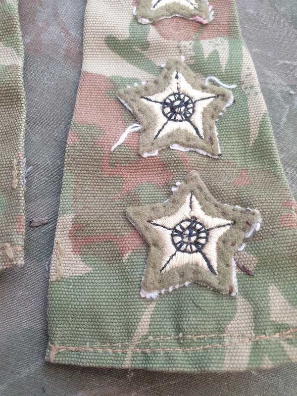 original bushwar period (obsolete) SAP era 2nd patt camo Capt field worn ranks set - hand sewn pair