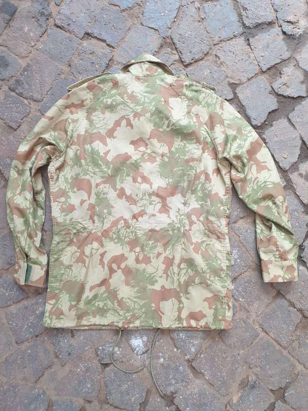 original bushwar period dated 71 (obsolete) SAP era 2nd patt camo bush-jacket used small size (med)