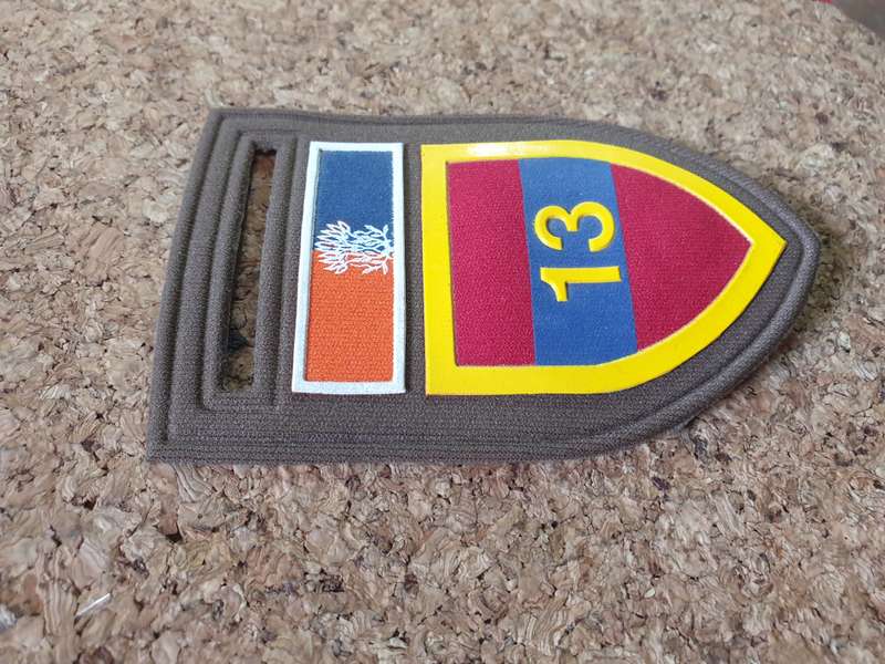 Scarce SADF era 100% original 13 Engineer squadron nutria tupper unit flash for "browns" field-dress
