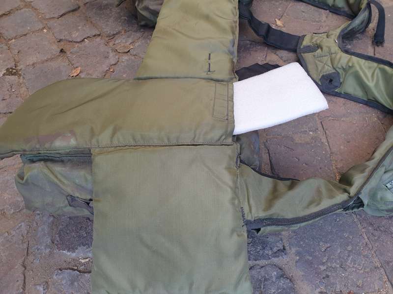 100% original Recce (SA SF) issued modern circa early 2000s type Niemoller olive green battle-jacket