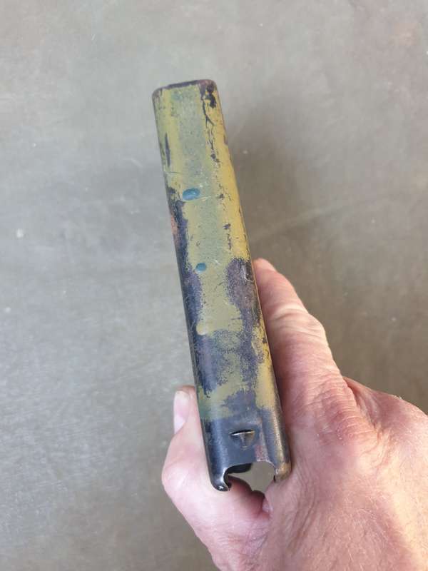 100% original Rhodesian bushwar era FN FAL original ("baby-poop") camo paint 20rd magazine dd 68 (?)