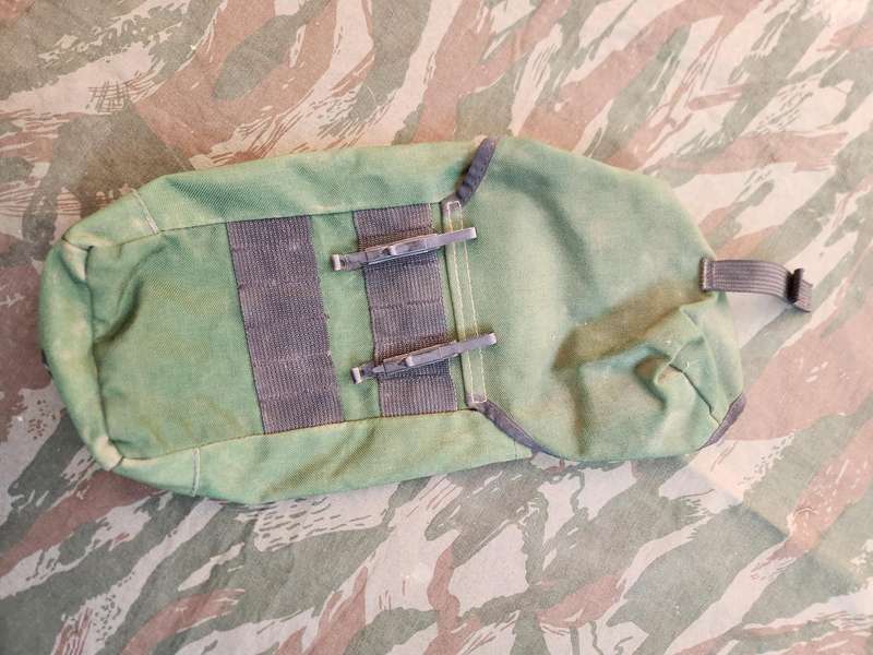 very hard to find rare & scarce 32 Bn ALICE emrald green vest single 2lt utility pouch as new piece