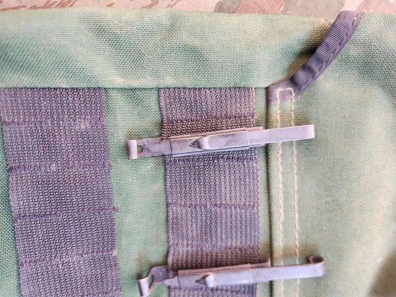 very hard to find rare & scarce 32 Bn ALICE emrald green vest single 2lt utility pouch as new piece