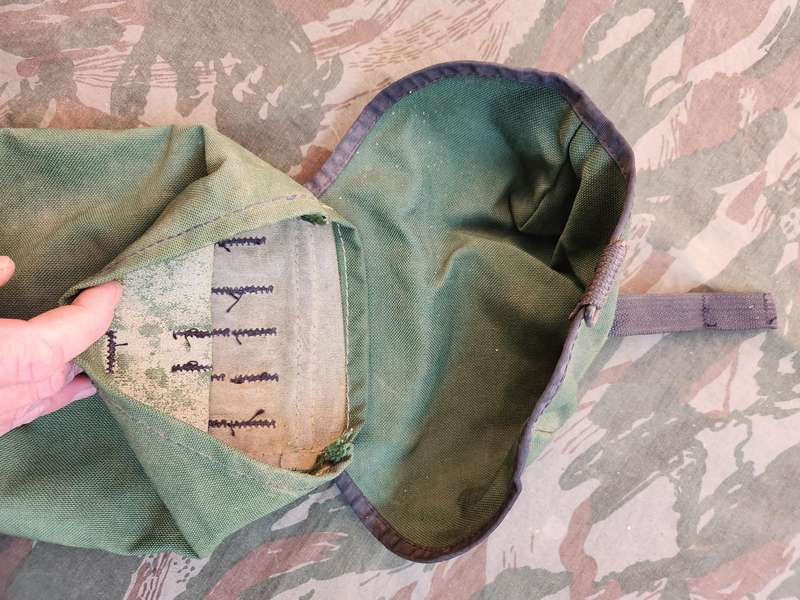 very hard to find rare & scarce 32 Bn ALICE emrald green vest single 2lt utility pouch as new piece