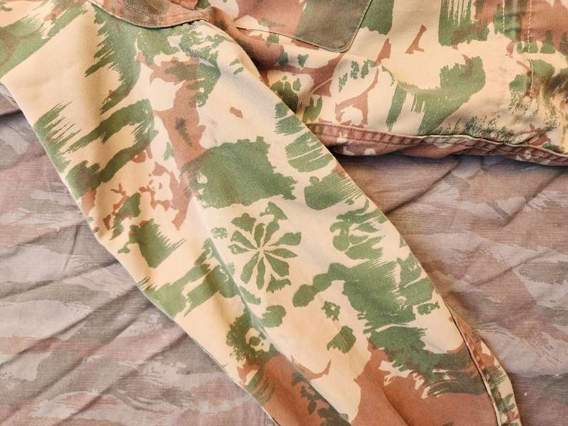 rare (measures 60 cm across chest) SAP 1st patt LARGE bush-jacket with original green faux-fur liner