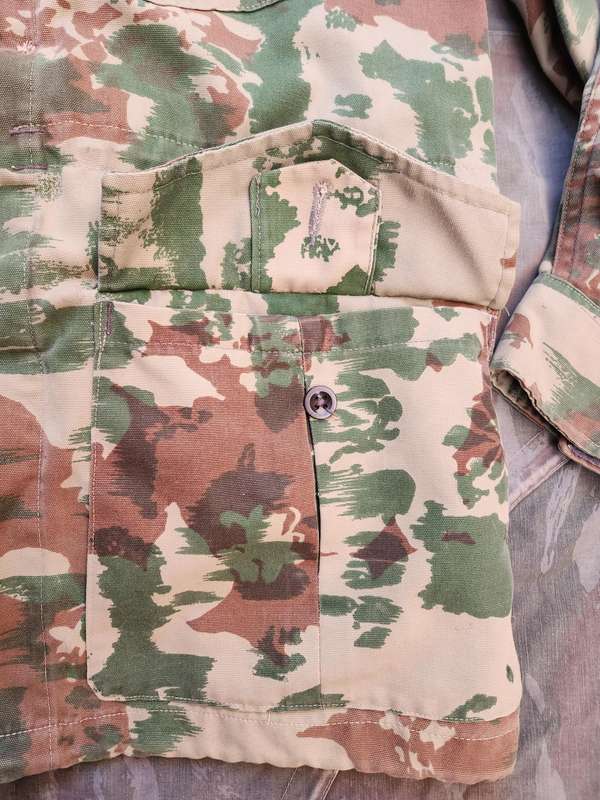 rare (measures 60 cm across chest) SAP 1st patt LARGE bush-jacket with original green faux-fur liner