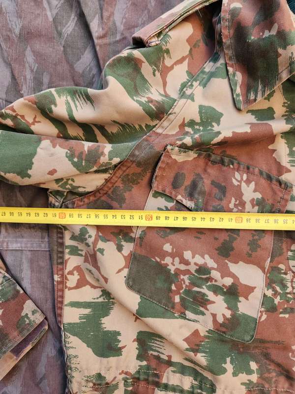 rare (measures 60 cm across chest) SAP 1st patt LARGE bush-jacket with original green faux-fur liner