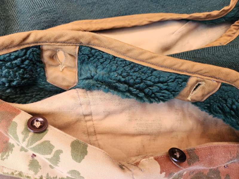 rare (measures 60 cm across chest) SAP 1st patt LARGE bush-jacket with original green faux-fur liner