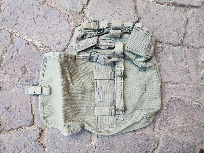 as found new & unused single (one side typically used) Rhodesian Pattern 69 webbing kidney pouch