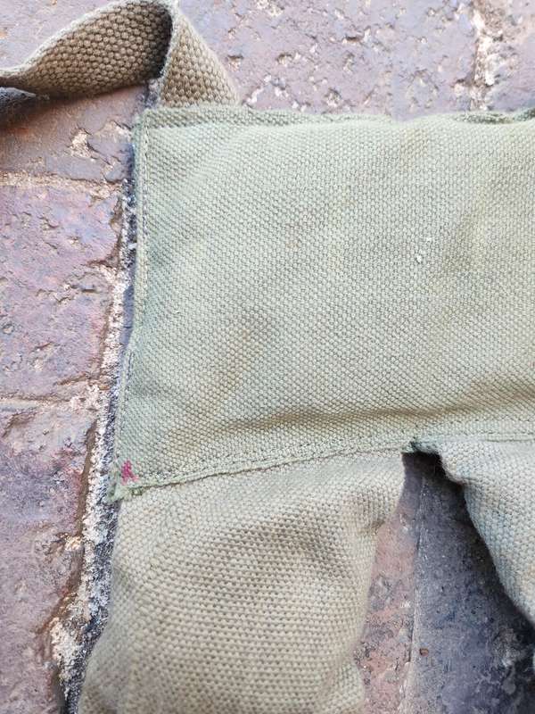 new & unused 100% original Rhod ARMY patt 69 webbing yoke very hard to find in THIS condition!!!