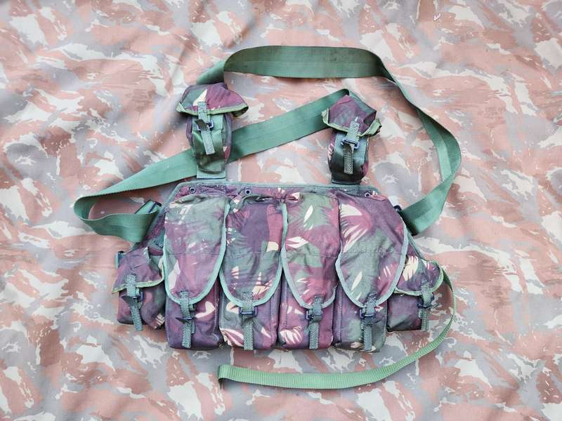 new & unused VERY scarce & rare 100% original Indian Army issue palm-frond camo 4 cell chest webbing