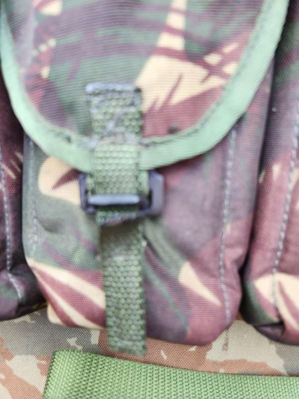 new & unused VERY scarce & rare 100% original Indian Army issue palm-frond camo 4 cell chest webbing