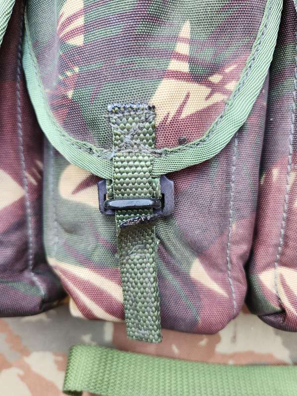 new & unused VERY scarce & rare 100% original Indian Army issue palm-frond camo 4 cell chest webbing