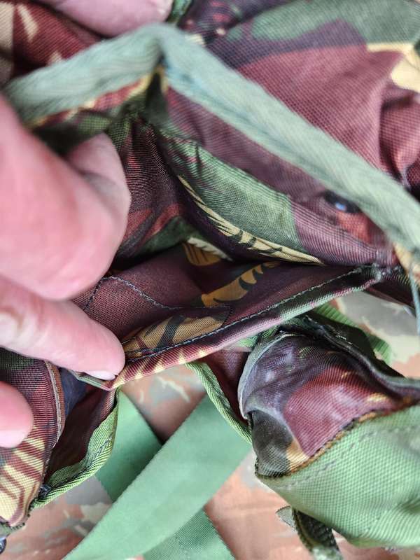 new & unused VERY scarce & rare 100% original Indian Army issue palm-frond camo 4 cell chest webbing
