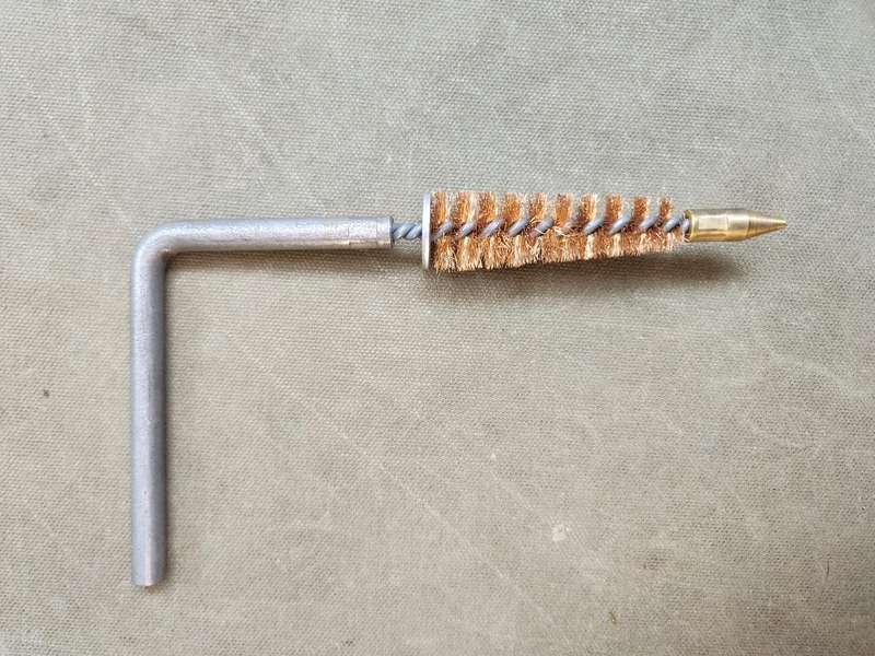original SWA/ Angola SADF issue type R1 (FN FAL) chamber (copper) brush essential cleaning kit part