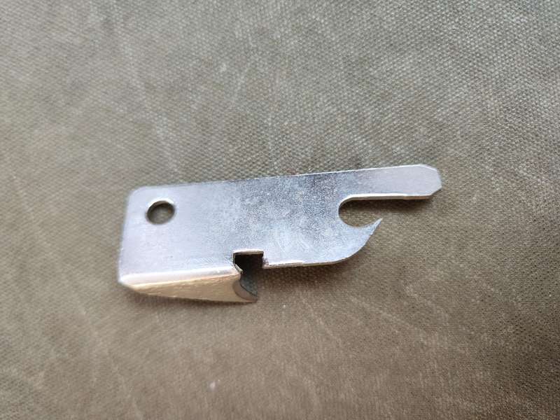 new & unused made-in-Rhodesia Salisbury local type small metal rat-pack tin opener non-folding type