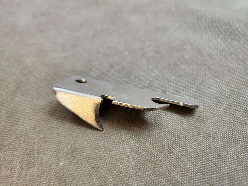 new & unused made-in-Rhodesia Salisbury local type small metal rat-pack tin opener non-folding type